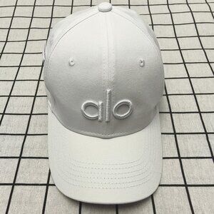 🍃NWT Alo Yoga Off-Duty Baseball Cap